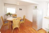 Behaglich möblierte Wohnung mit Treppchen zum Garten - Esszimmer