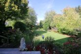 Eine spezielle Großzügigkeit an Raum und Platz! provisionsfrei - Blick in den Garten