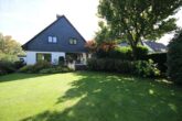 Eine spezielle Großzügigkeit an Raum und Platz! provisionsfrei - Ansicht Gartenseite