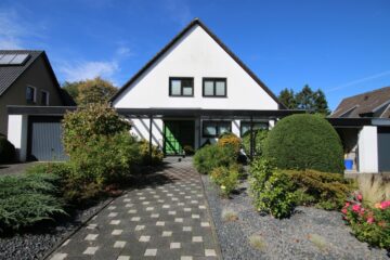 Eine spezielle Großzügigkeit an Raum und Platz! provisionsfrei, 42579 Heiligenhaus, Einfamilienhaus